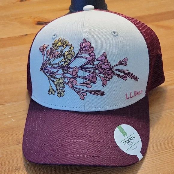 L.L. Bean Maroon and White Floral Women's Trucker Hat NWT - Picture 1 of 2